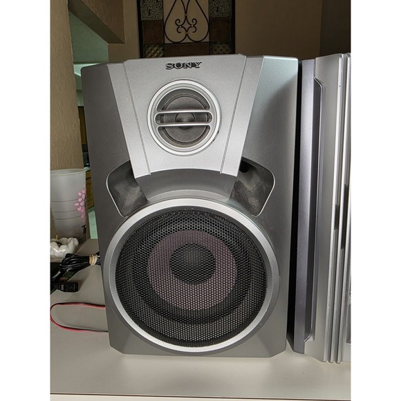 Sony Assorted Speakers With Subwoofer - Picture 5 of 11